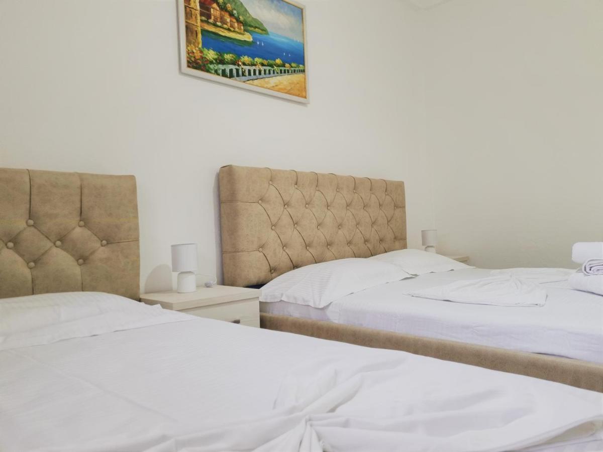 My Holiday House Hotel Durres Ngoại thất bức ảnh