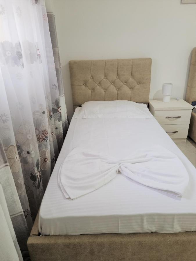 My Holiday House Hotel Durres Ngoại thất bức ảnh
