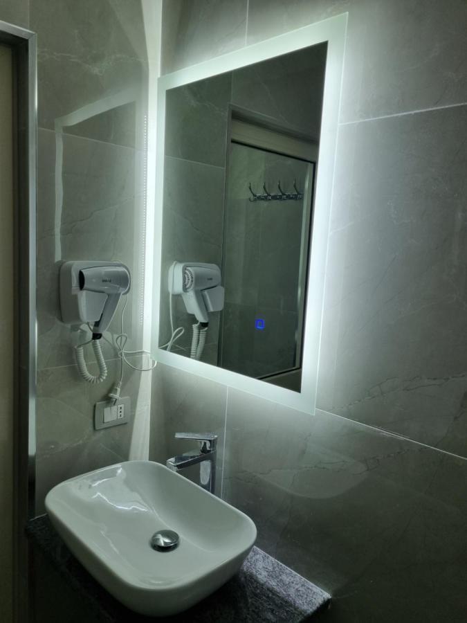 My Holiday House Hotel Durres Ngoại thất bức ảnh