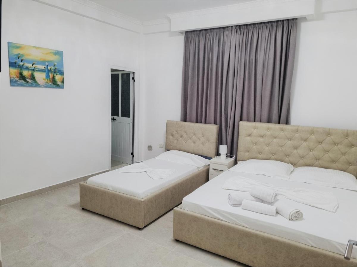 My Holiday House Hotel Durres Ngoại thất bức ảnh