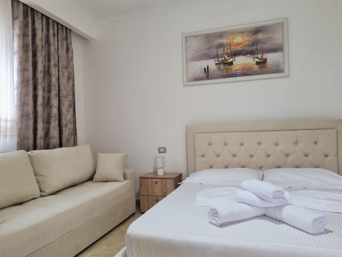 My Holiday House Hotel Durres Ngoại thất bức ảnh